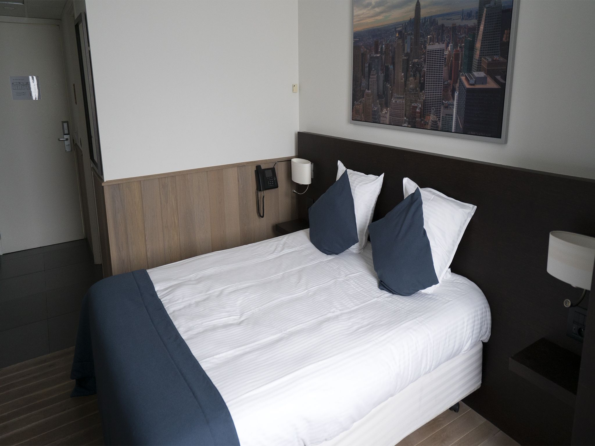 1 bedroom, in-room safe, desk, blackout curtains