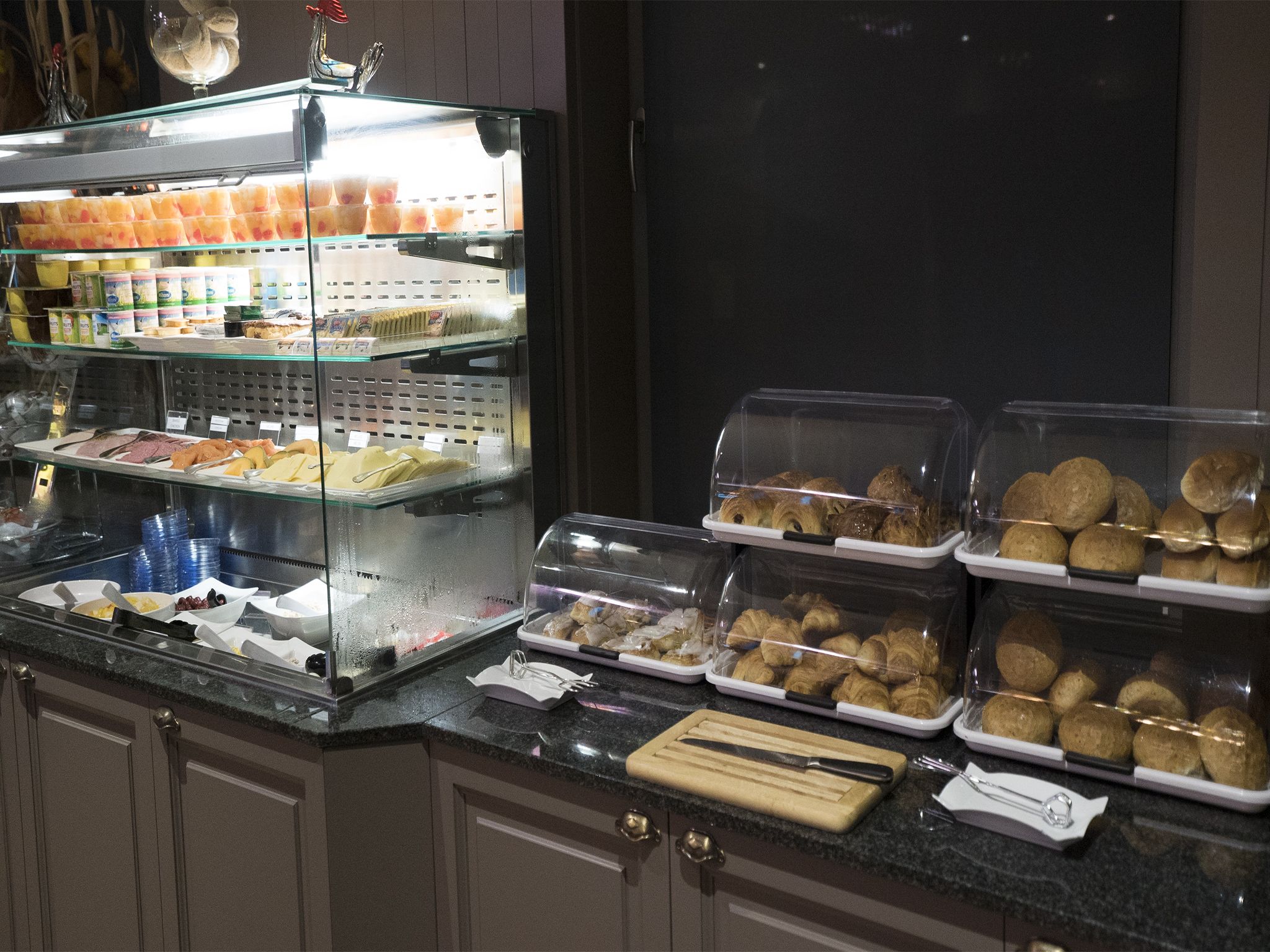 daily buffet breakfast (eur 15 per person)