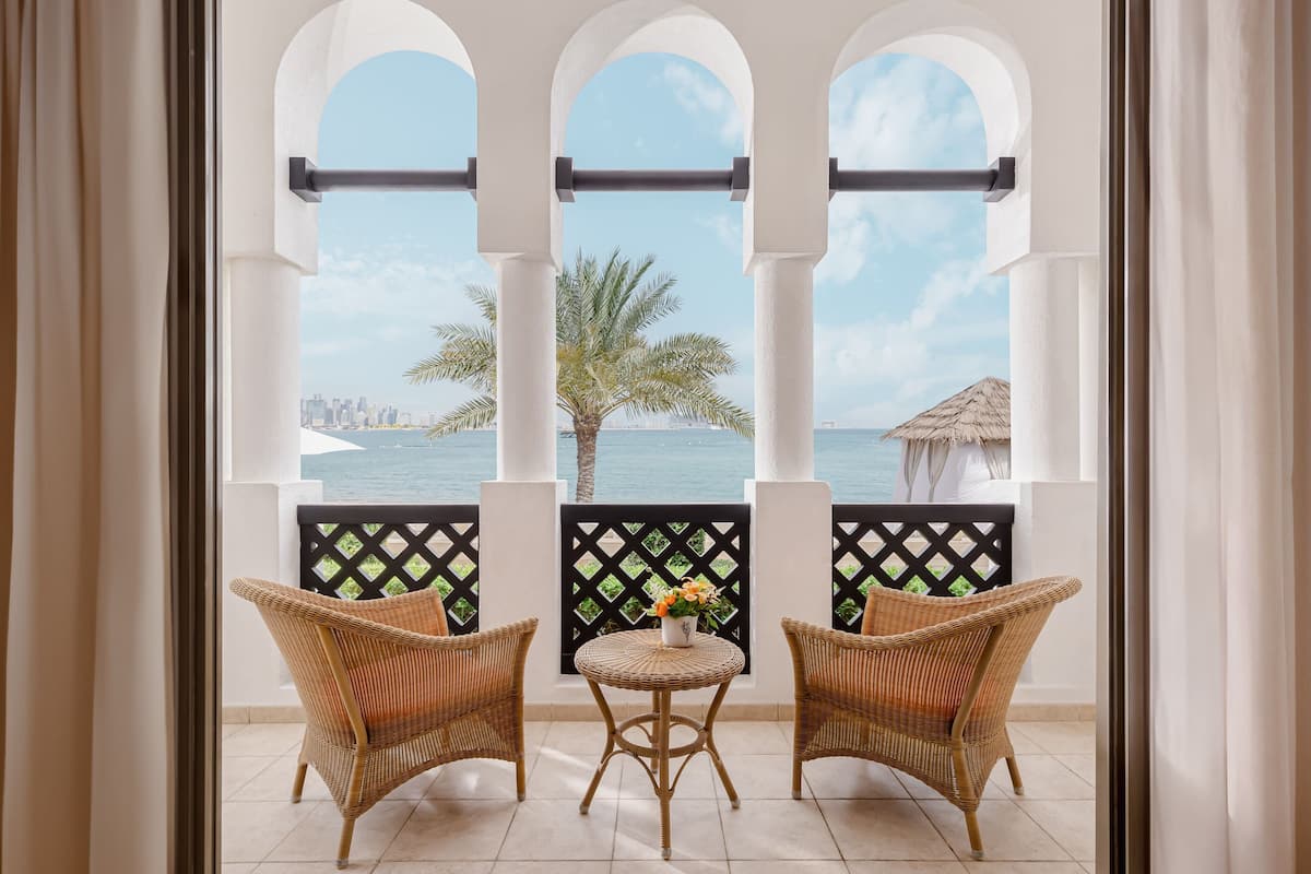 deluxe room, 1 king bed, non smoking, sea view | beach/ocean view