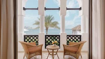 Deluxe Room, 1 King Bed, Non Smoking, Sea View | Beach/ocean view
