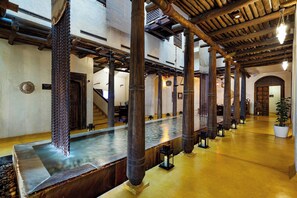 Couples treatment rooms, sauna, Turkish bath, body treatments - Sharq Village & Spa, a Ritz-Carlton Hotel (Doha)