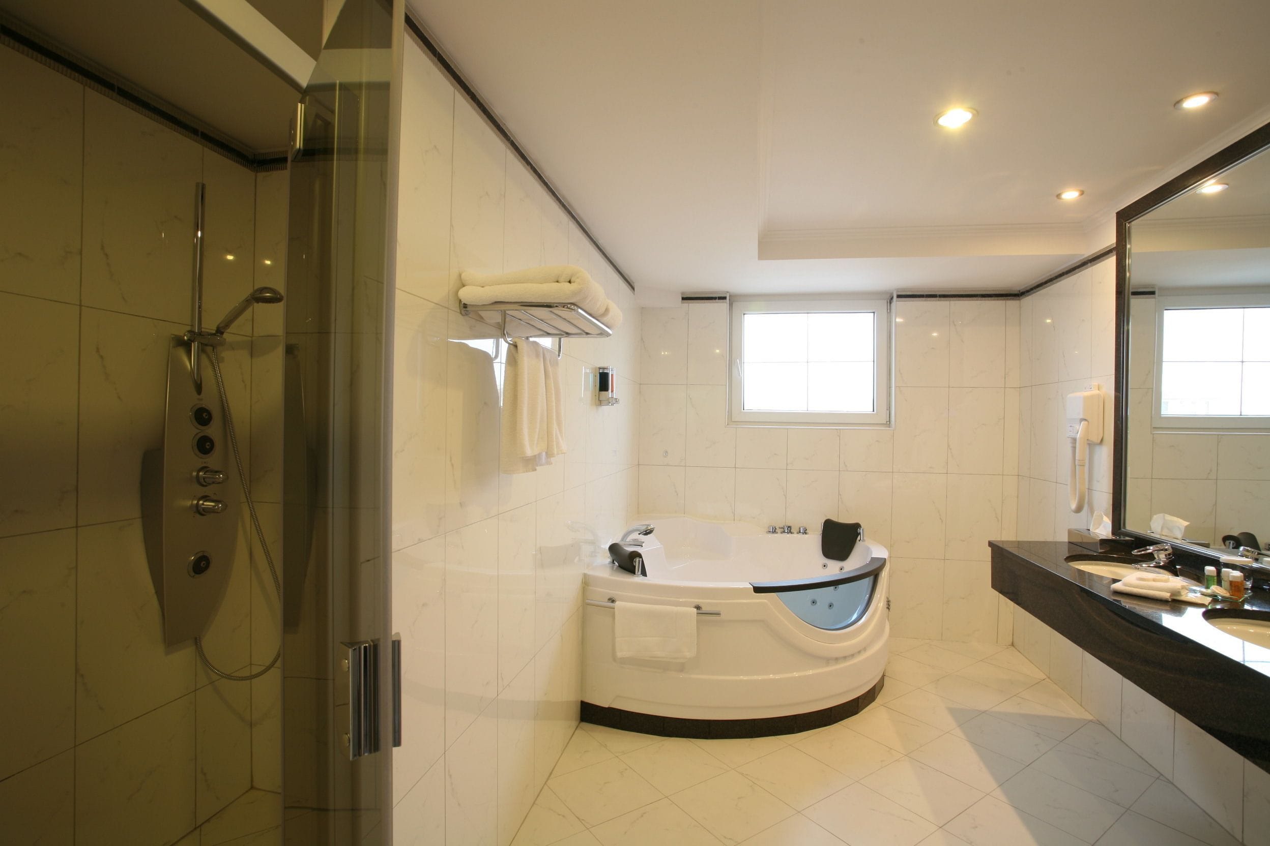 Photo - Ramada Hotel & Suites by Wyndham Bucharest North