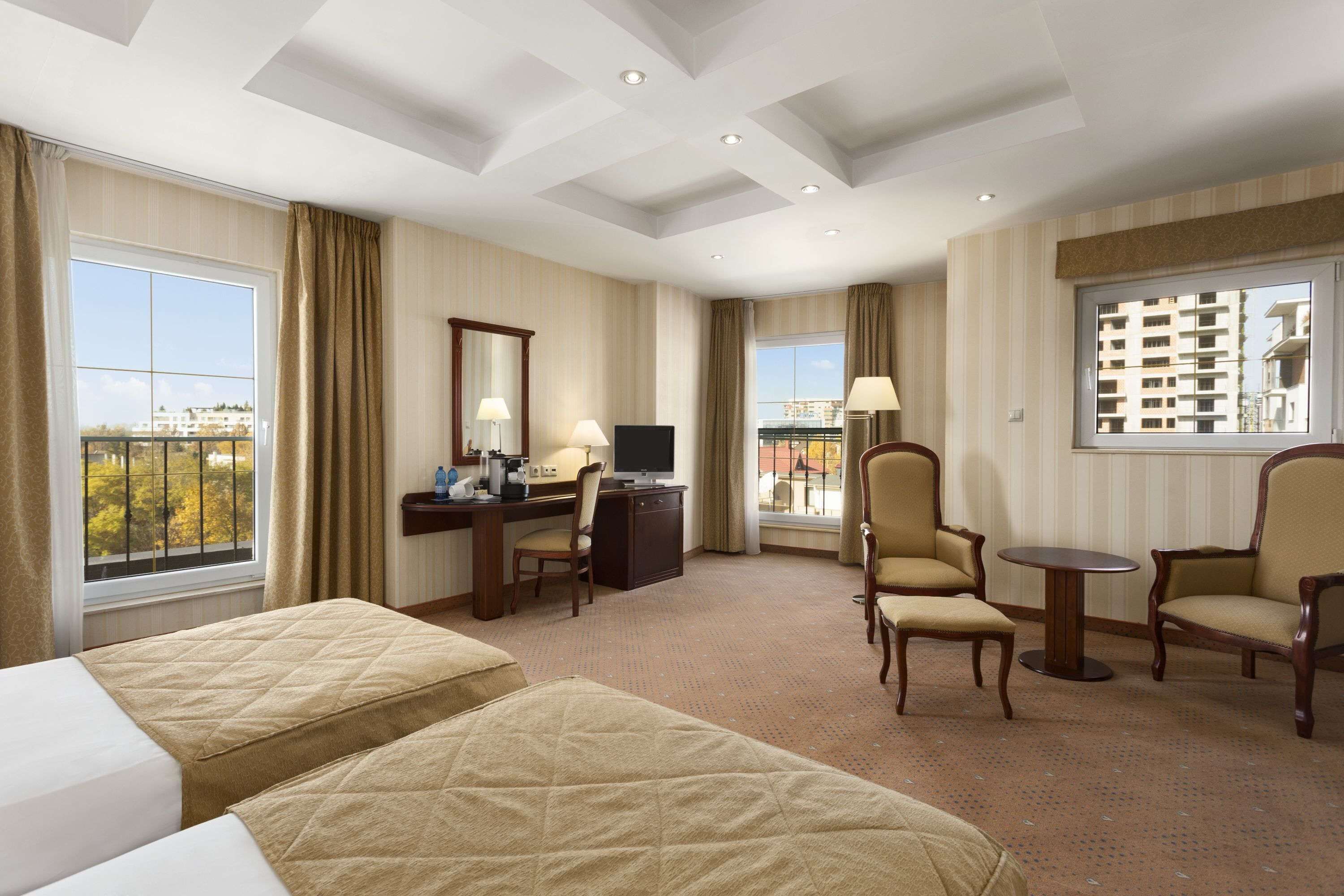 minibar, in-room safe, desk, blackout curtains