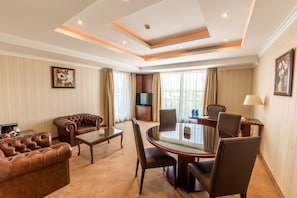 Upgraded, Suite, 1 King-Bett, Nichtraucher