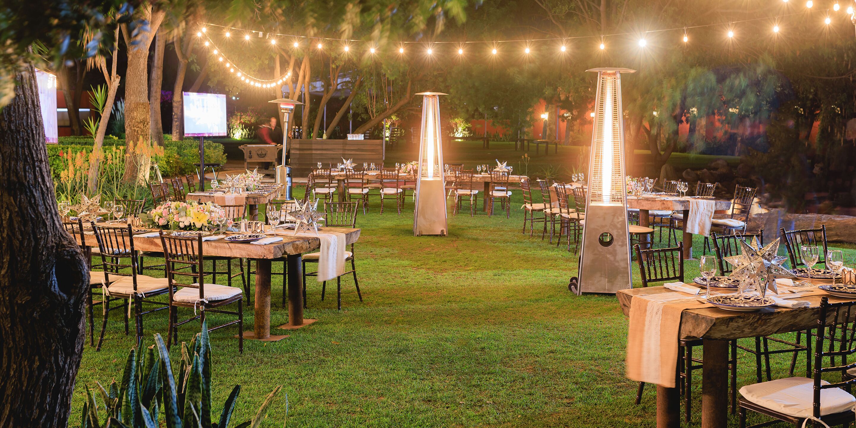 outdoor banquet area