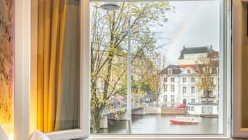 Deluxe Double or Twin Room, Canal View | View from room