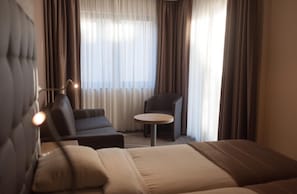 In-room safe, iron/ironing board, free WiFi, bed sheets
