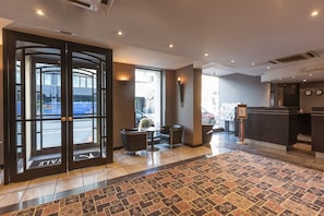 Pintu masuk interior