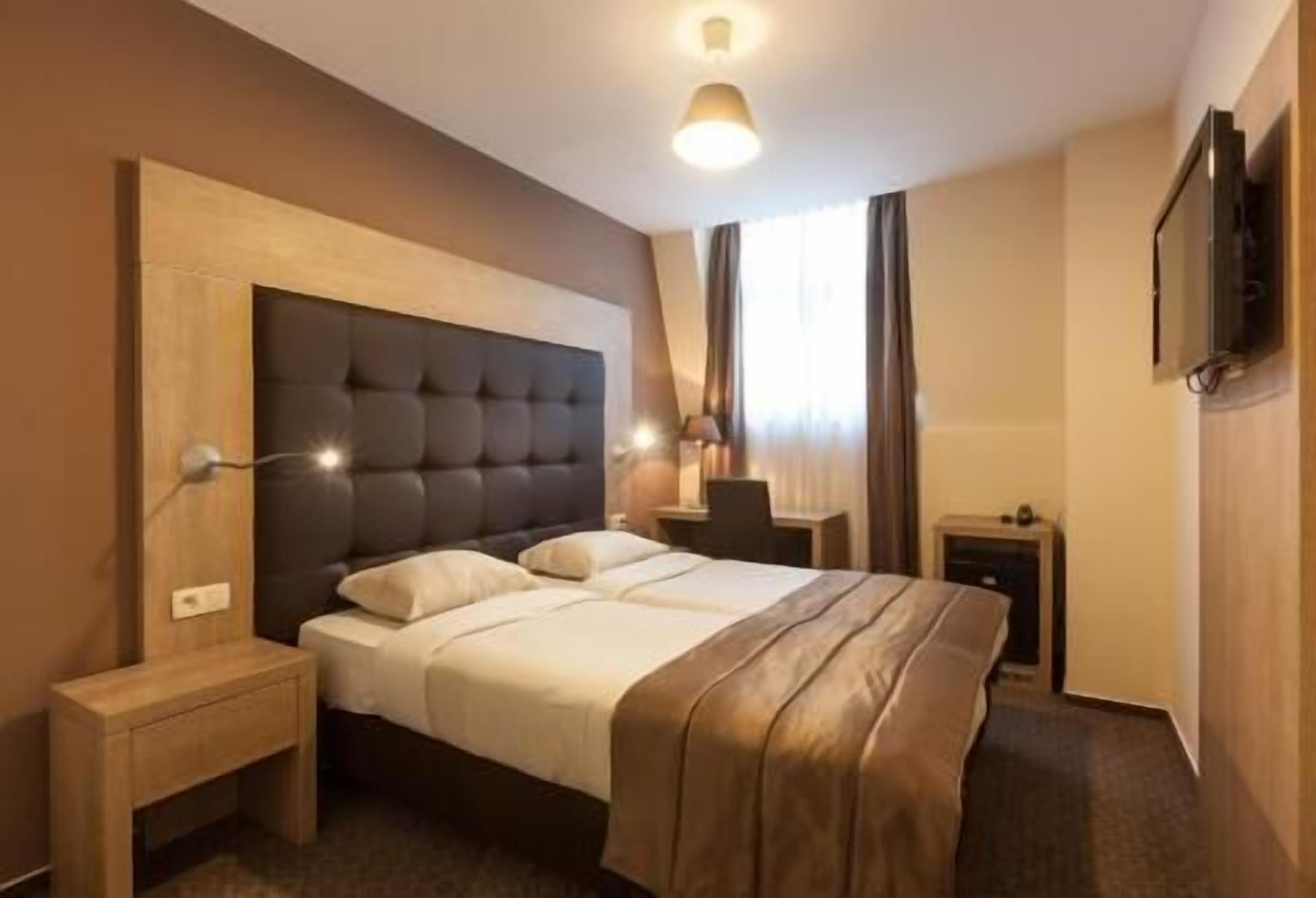 In-room safe, iron/ironing board, free WiFi, bed sheets