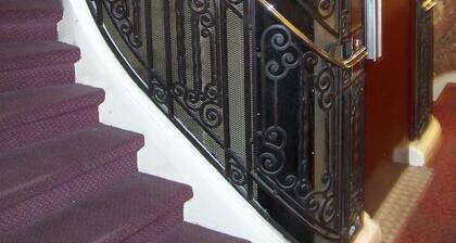 Manhattan Hotel Brussels