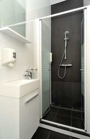 Dusj på badet