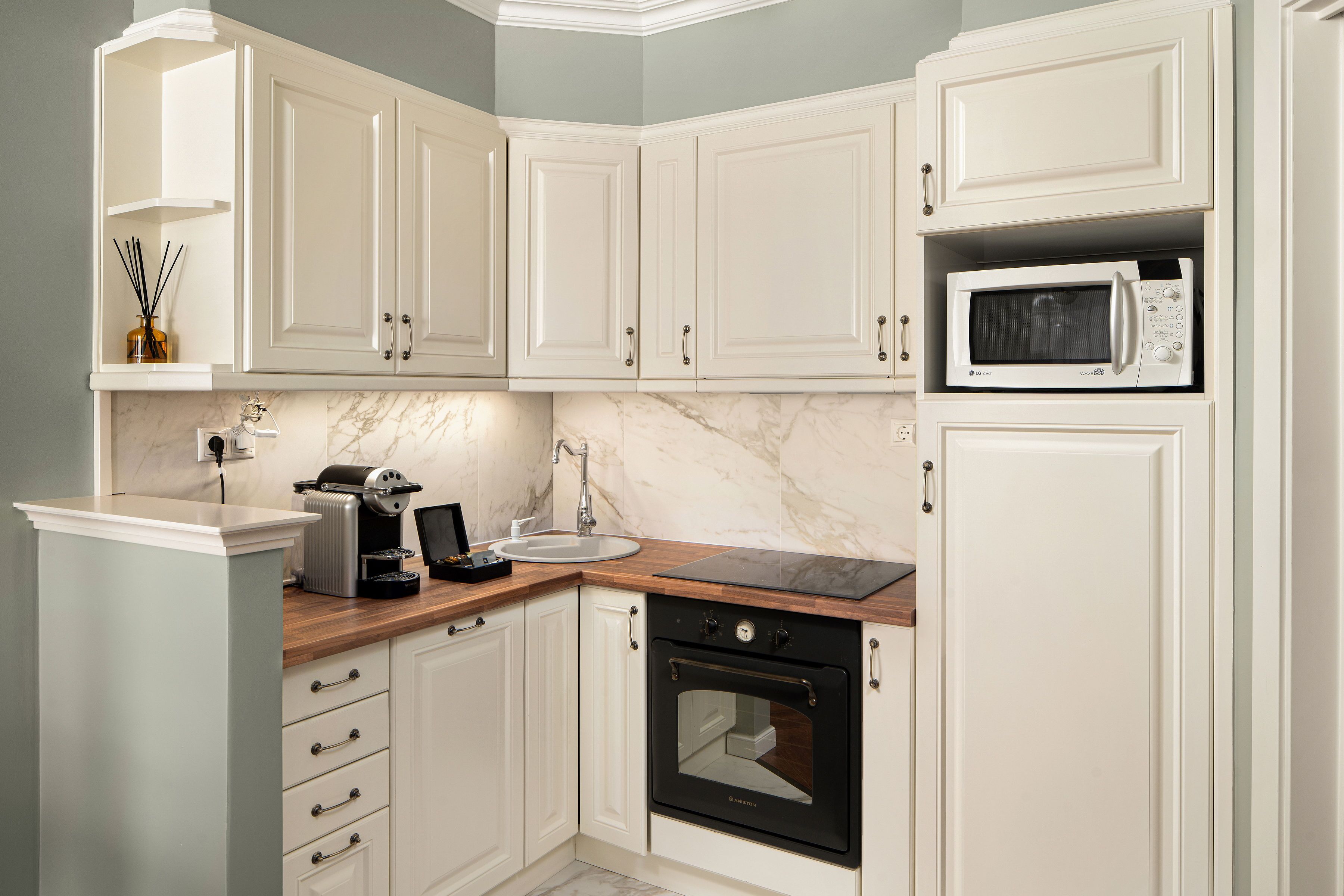 1 bedroom, hypo-allergenic bedding, minibar, in-room safe