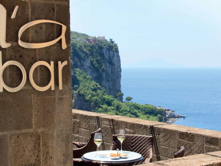 Bar (en la propiedad)