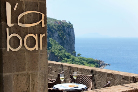 Bar (on property). Grand Hotel Angiolieri