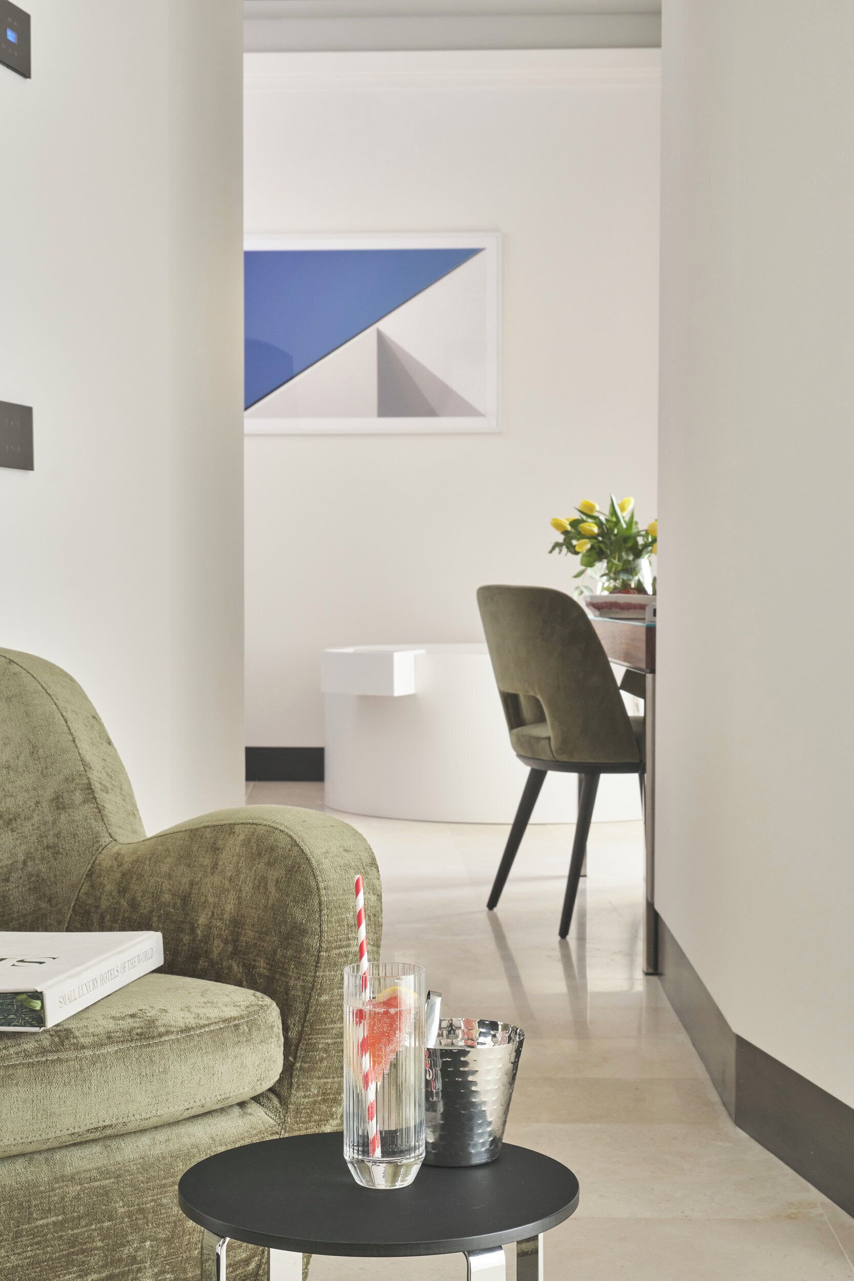 faito suite with spa - adults only | room service – dining