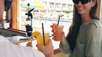 Bar vid poolen