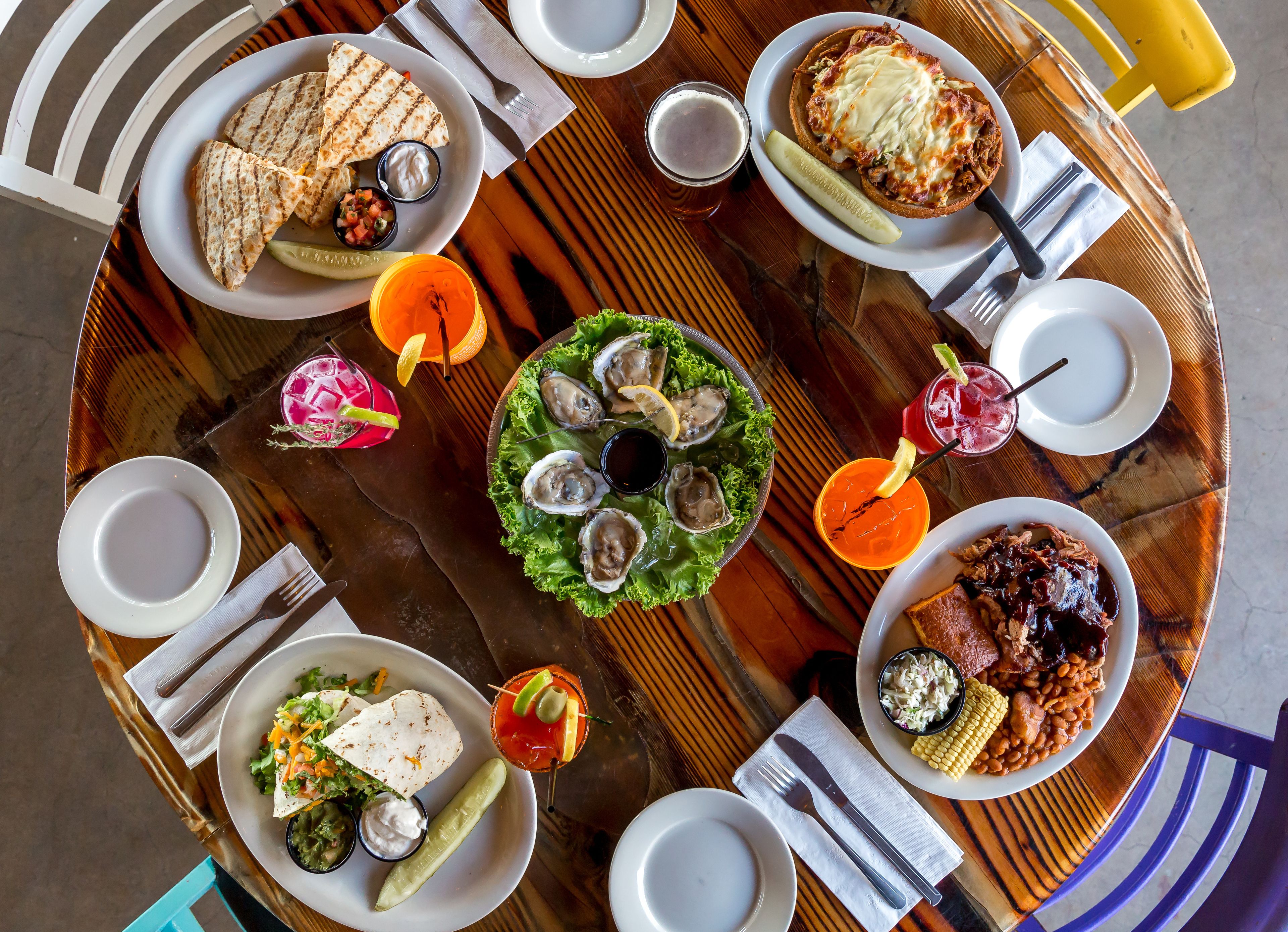 breakfast, lunch and dinner served