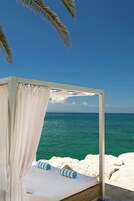 Am Strand, Sporttauchen, Schnorcheln, Wasserski