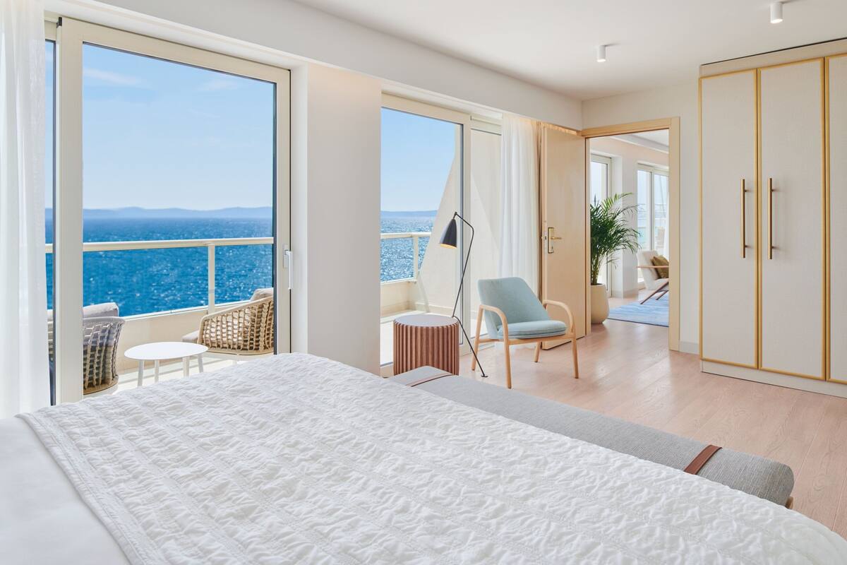 suite, 1 bedroom, non smoking (terrace) | 1 bedroom, in-room safe, iron/ironing board, rollaway beds