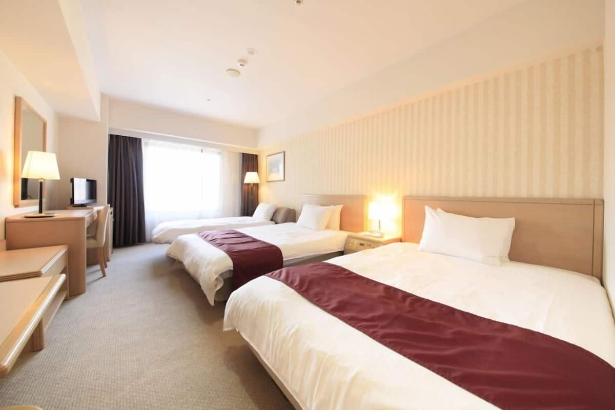 Desk, iron/ironing board, free WiFi, alarm clocks