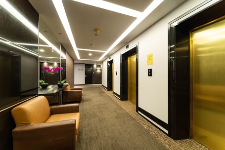 Hotel Royal Queens - Image 20