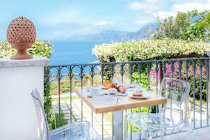 Desayuno buffet incluido todos los días