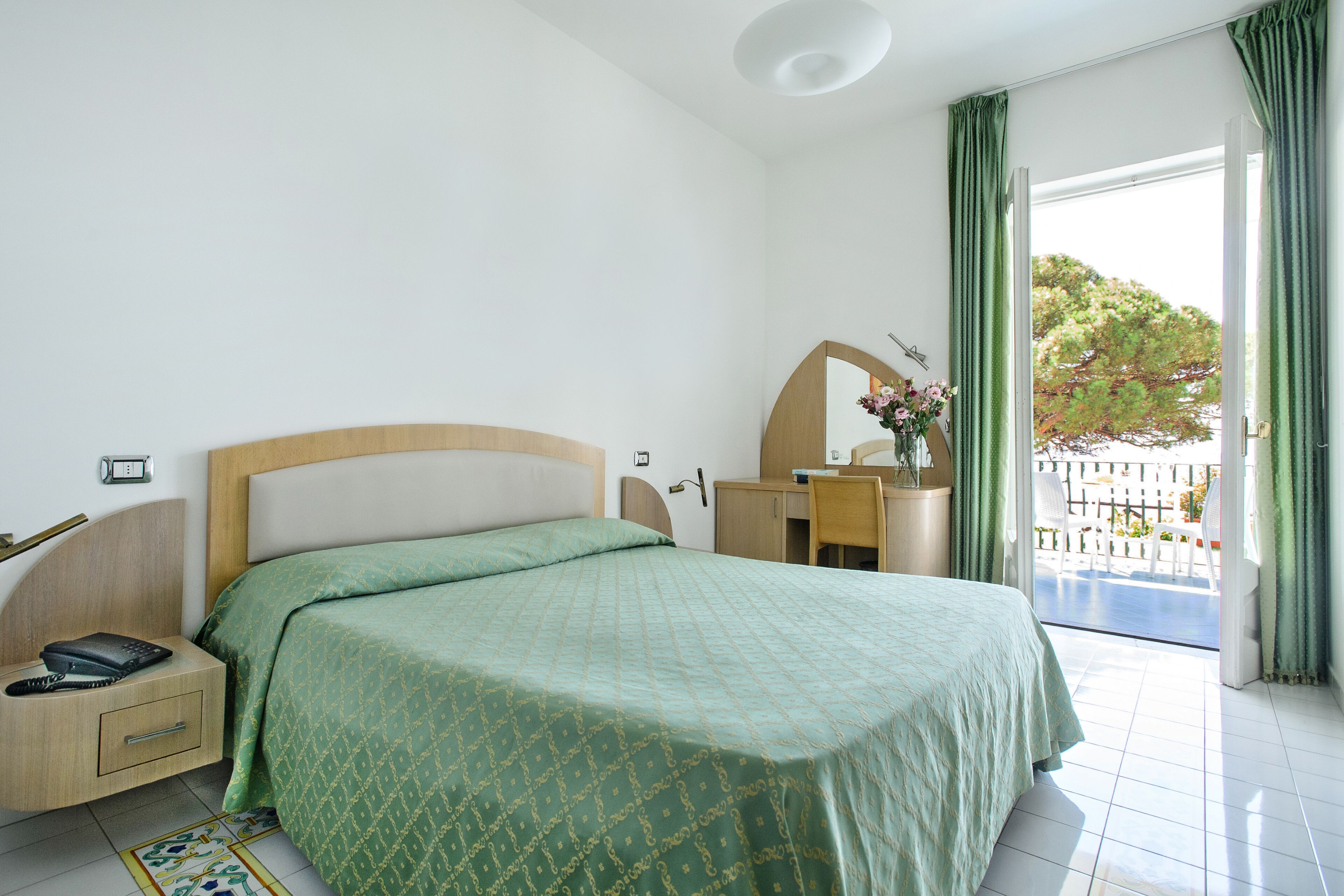 classic double room, balcony, sea view | 1 bedroom, premium bedding, minibar, in-room safe
