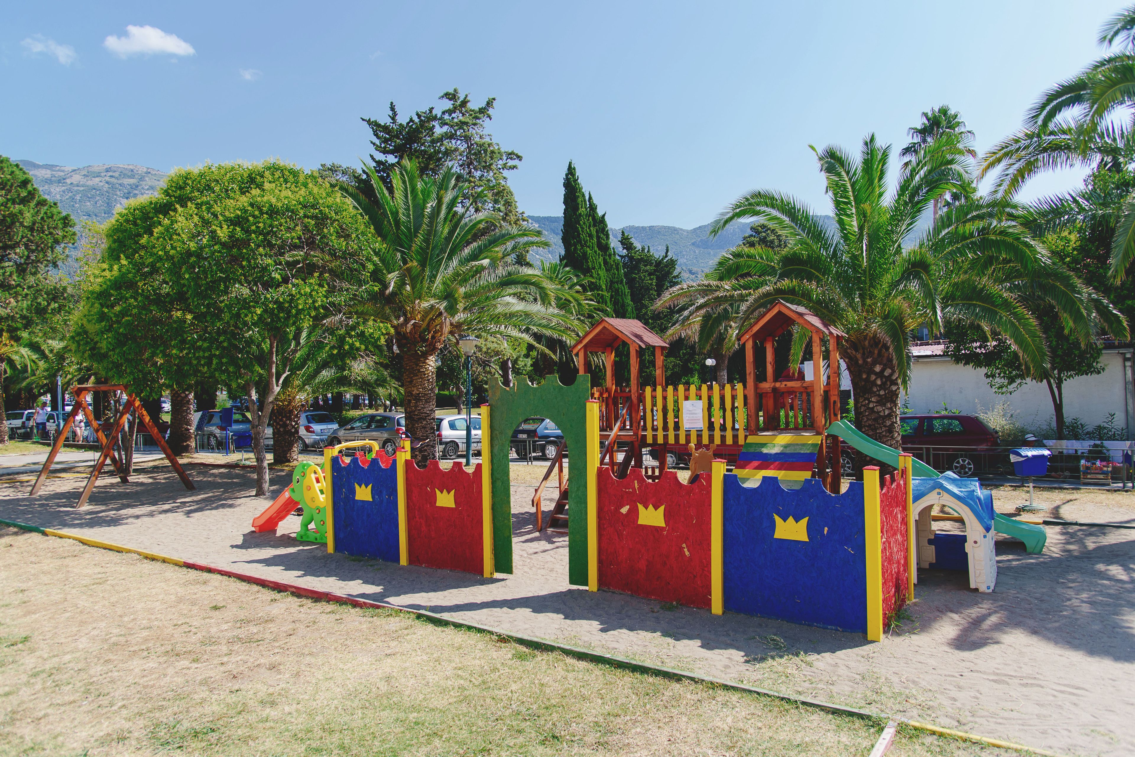 children’s play area – outdoor