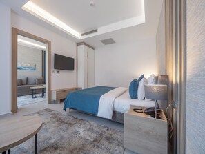 Suite | Minibar, in-room safe, blackout curtains, free WiFi - Hotel Montenegro Beach Resort (Becici)