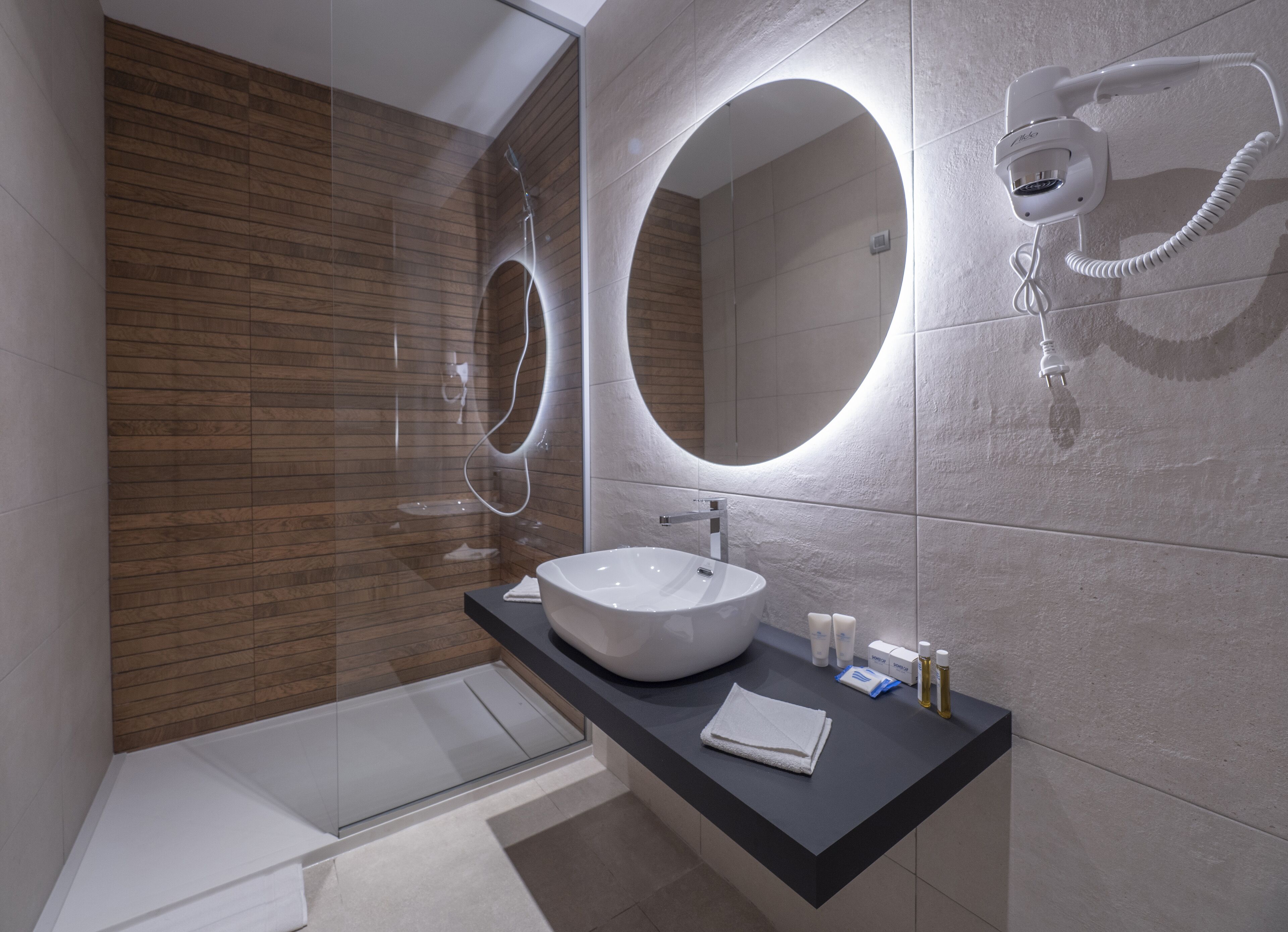 suite | bathroom | shower, free toiletries, hair dryer, bathrobes