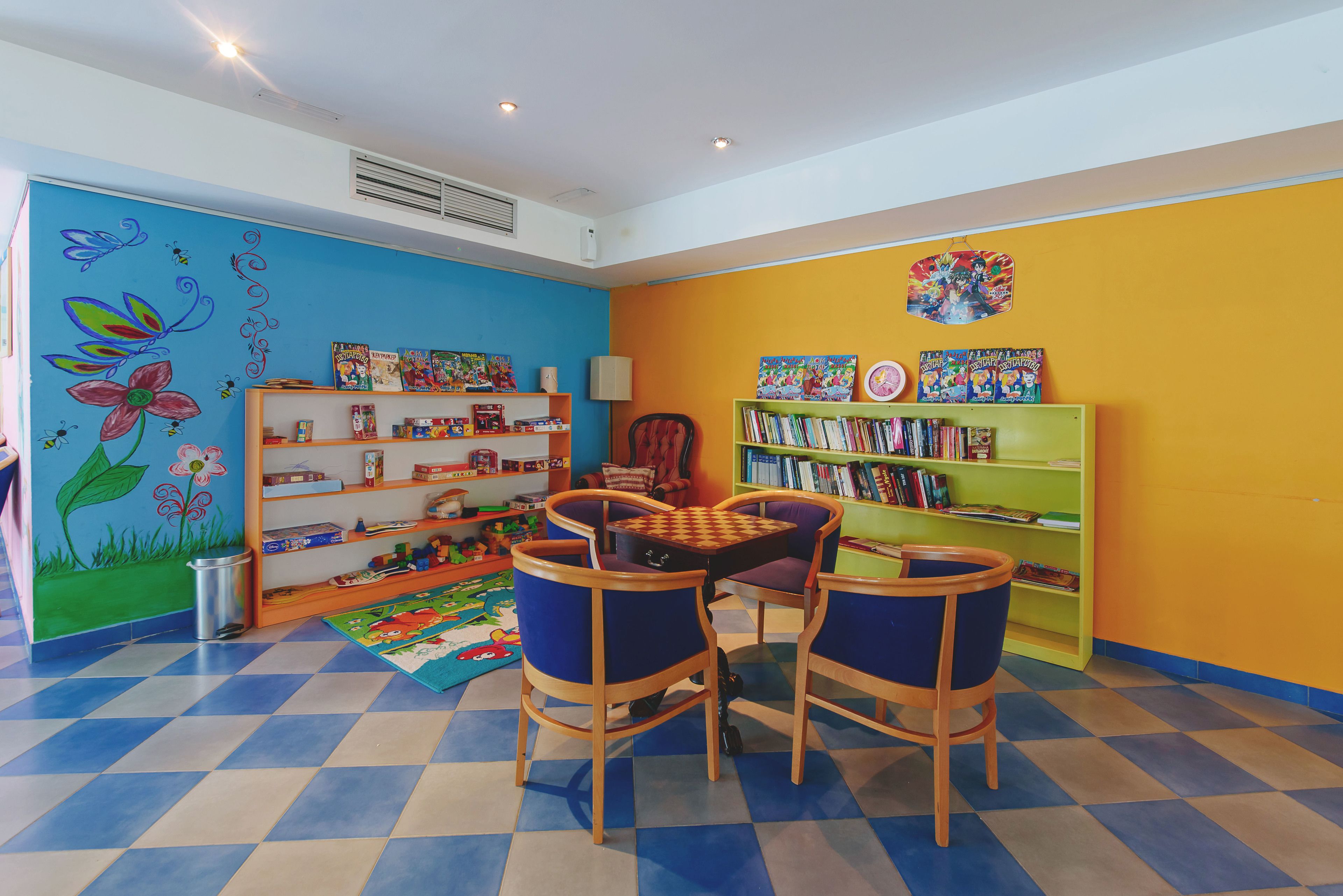 children’s play area – indoor