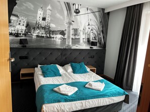 Exclusive Suite, River View | Hypo-allergenic bedding, desk, blackout drapes, iron/ironing board - Hotel Pod Wawelem (Kraków)