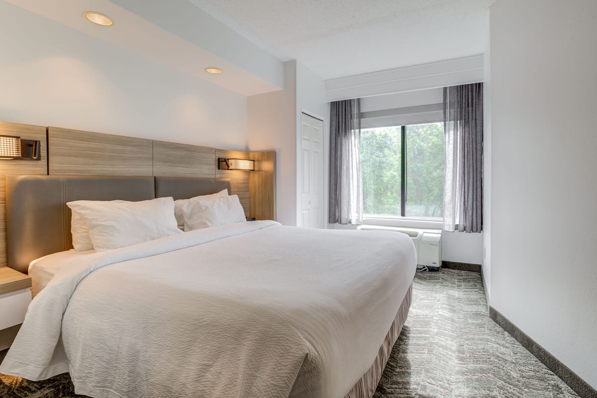 In-room safe, desk, laptop workspace, blackout drapes