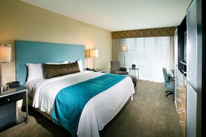 Premium bedding, pillow-top beds, in-room safe, desk