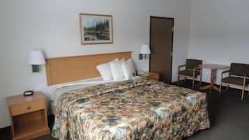 Sengetøy av topp kvalitet, safe på rommet og skrivebord