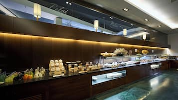 Dagelijks ontbijtbuffet (EUR 25 per persoon)