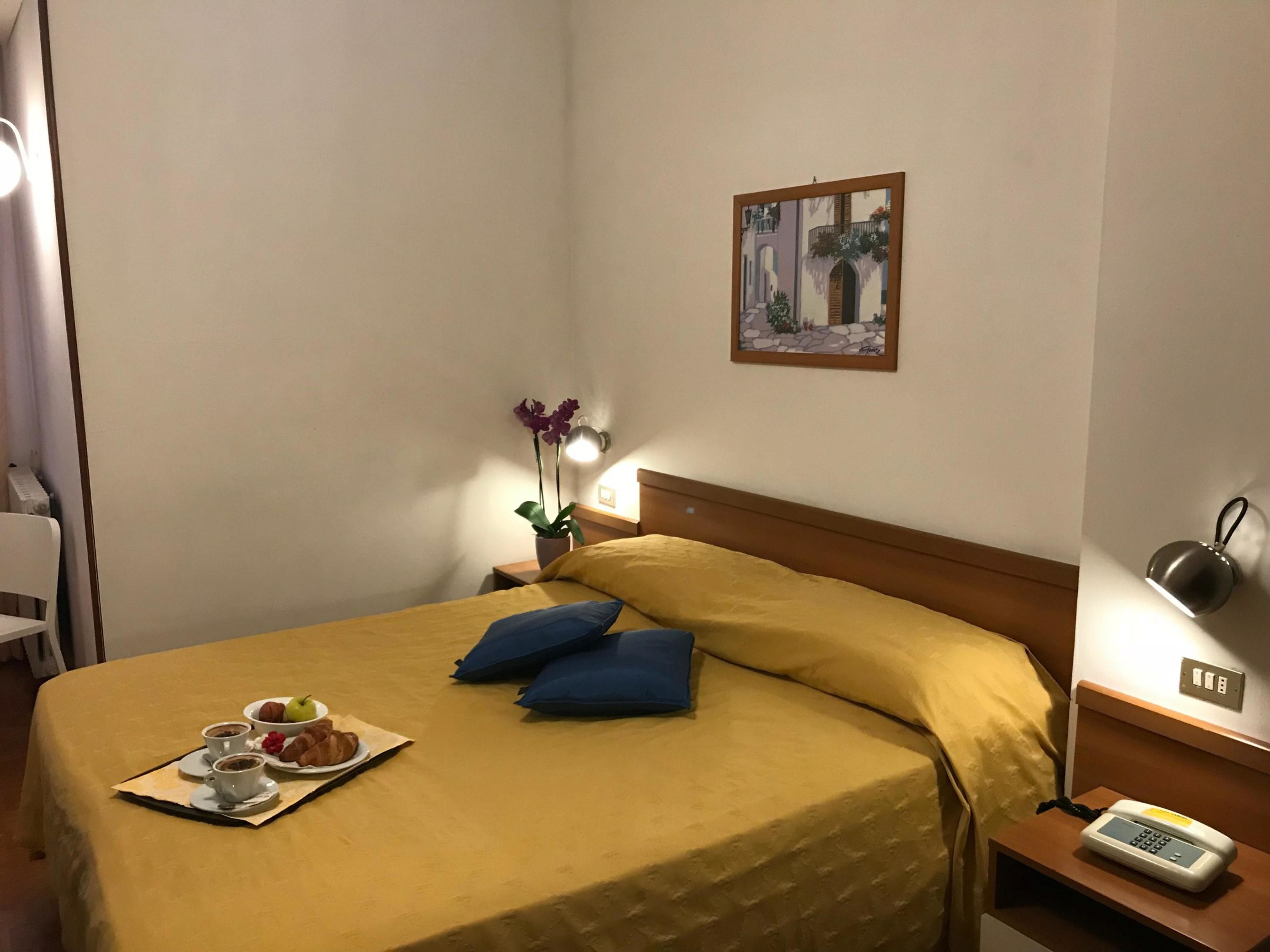 1 bedroom, premium bedding, minibar, in-room safe