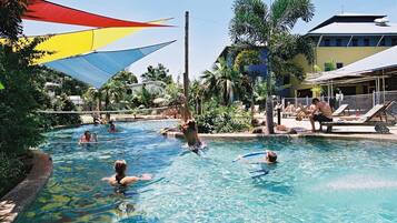 Piscine extérieure