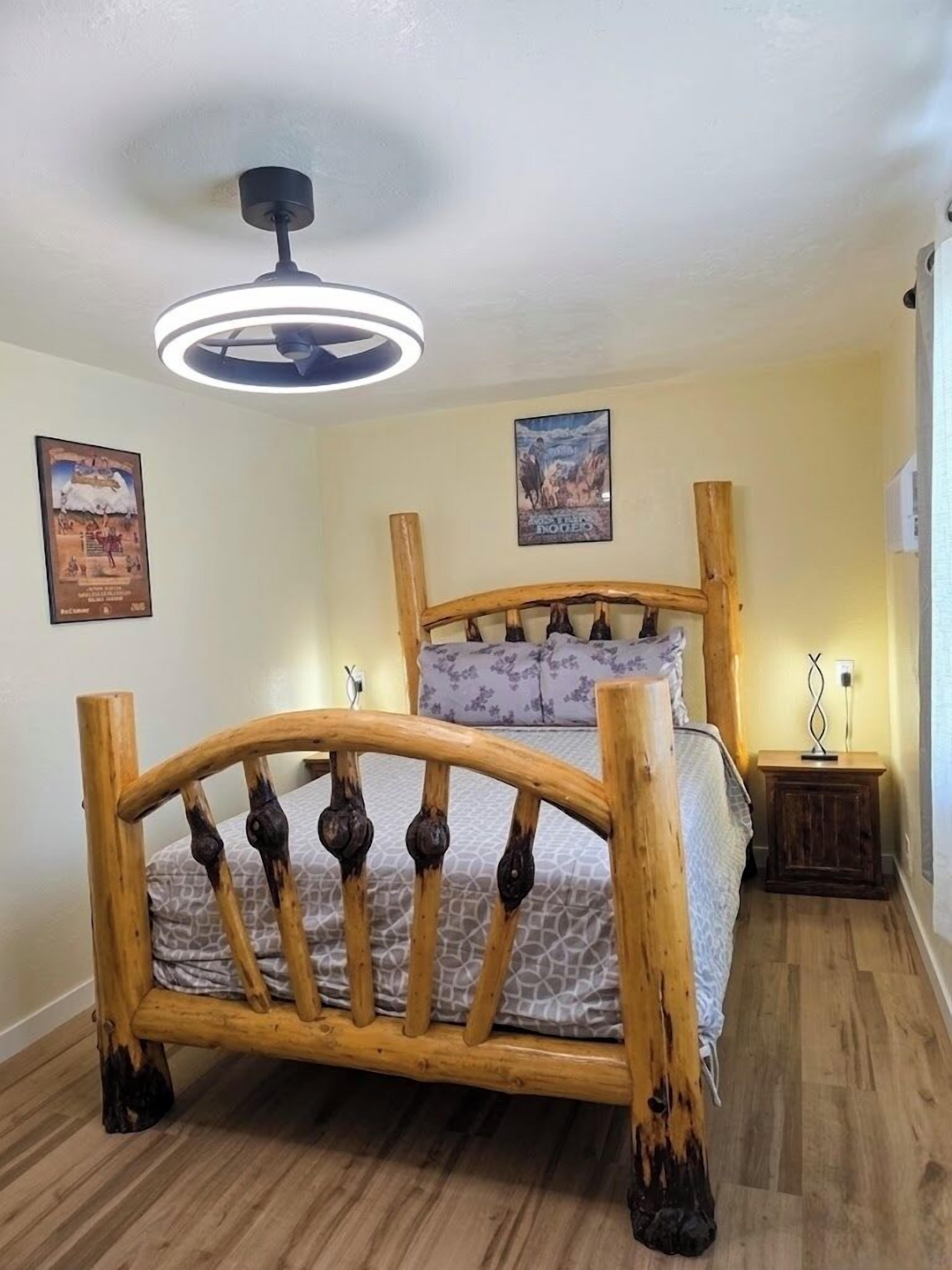 The Cowboy Room | Iron/ironing board, free WiFi, bed sheets