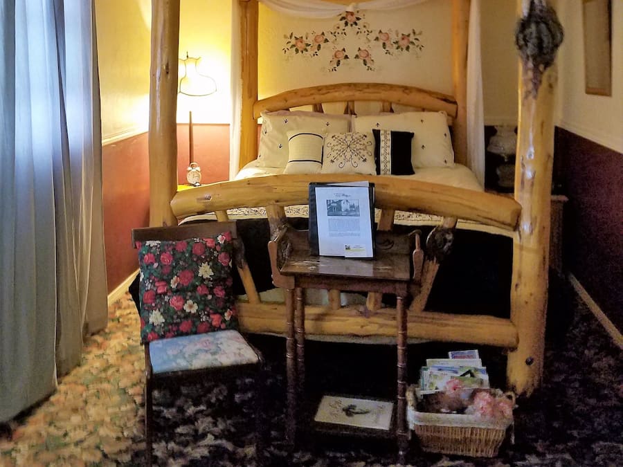 Bügeleisen/Bügelbrett, kostenloses WLAN, Bettwäsche