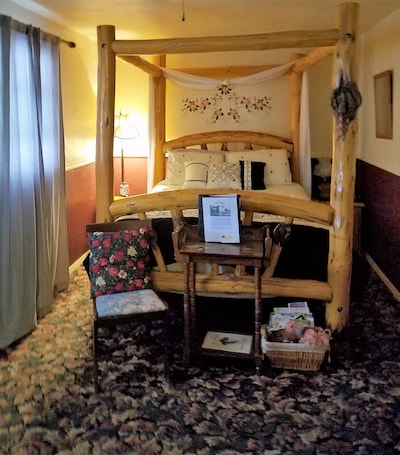 1 habitación, tabla de planchar con plancha, wifi gratis y ropa de cama