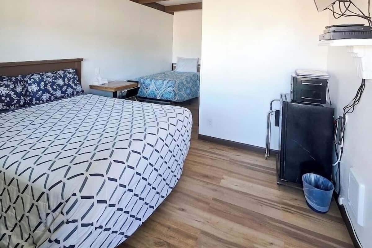 Motel Queen and Twin | Fer et planche Ă repasser, accĂšs au Wi-Fi (inclus), literie fournie