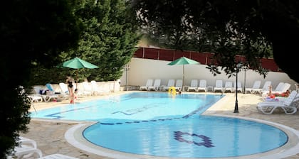 Zoukotel Hotel