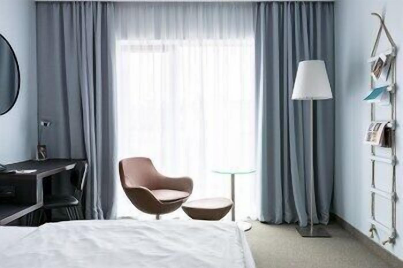 Literie de qualité supérieure, coffres-forts dans les chambres, bureau