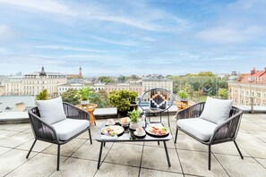 Premium bedding, in-room safe, desk, laptop workspace - Vienna House by Wyndham Andel's Cracow (Kraków)