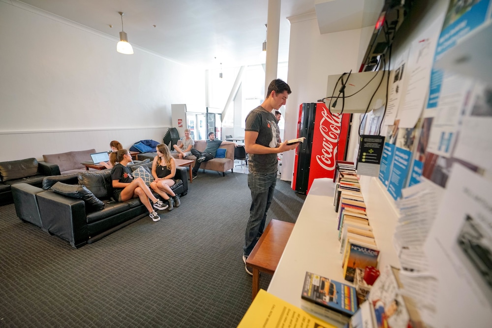 Nomads Capital Hostel Wellington by null