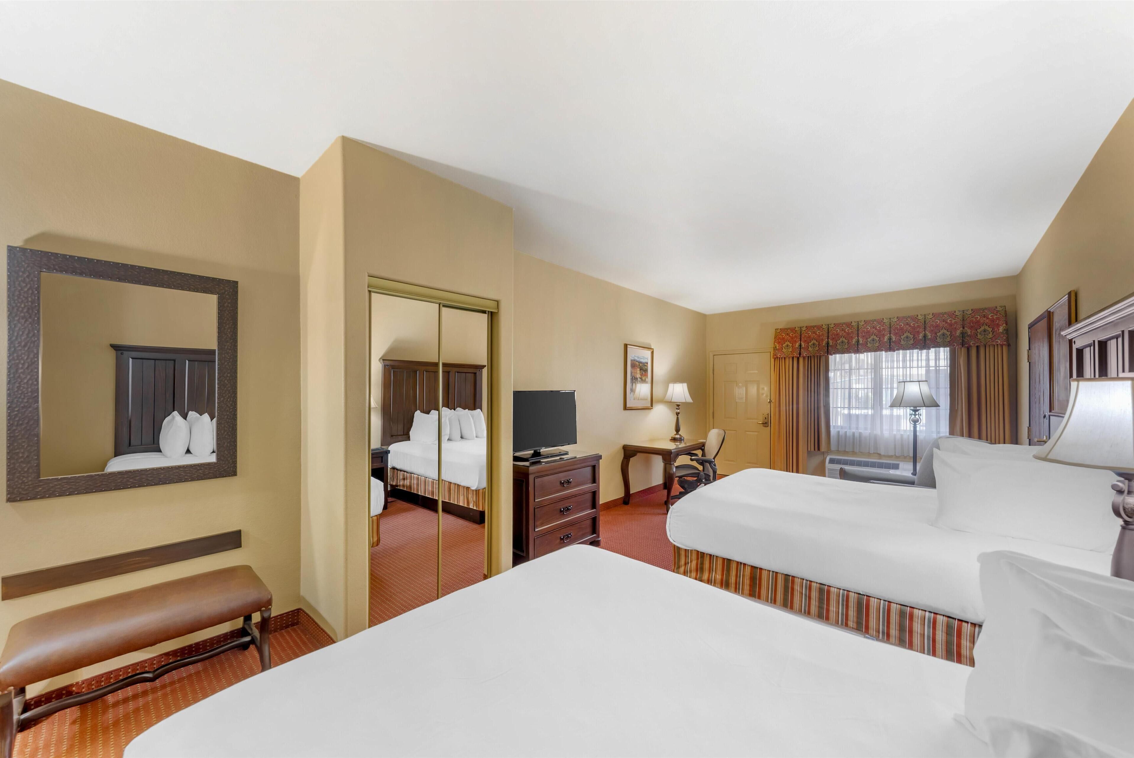 Photo - Best Western San Isidro Inn