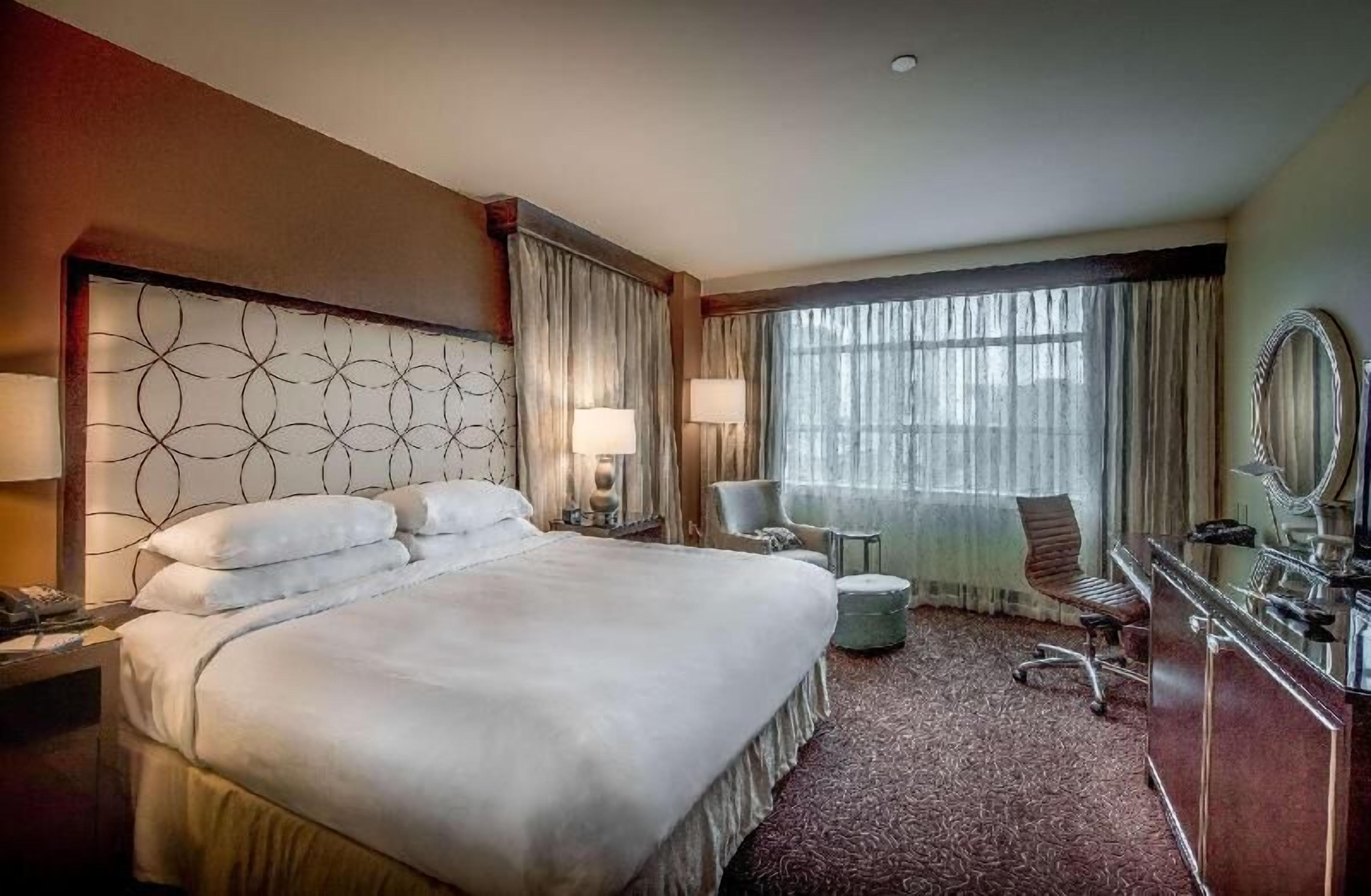 Premium bedding, down comforters, in-room safe, iron/ironing board