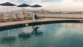 Outdoor pool, free cabanas, pool umbrellas