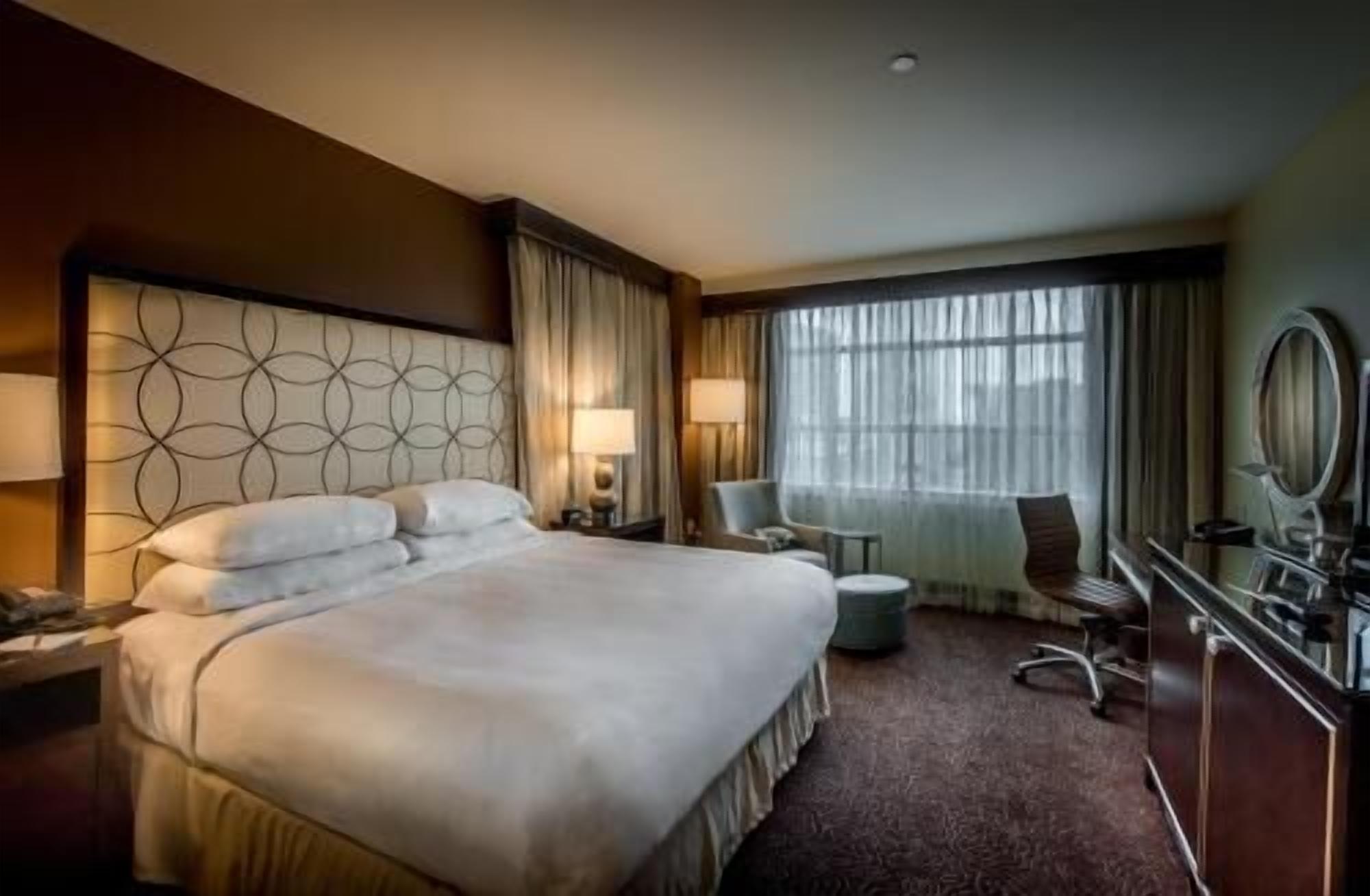 Premium bedding, down comforters, in-room safe, iron/ironing board